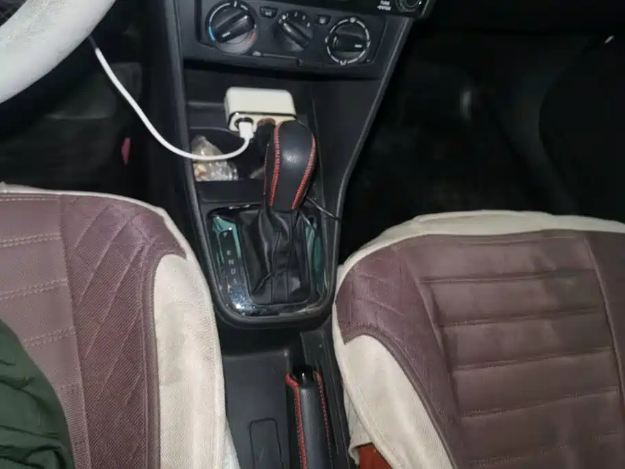 Volkswagen Jetta — миниатюра 16