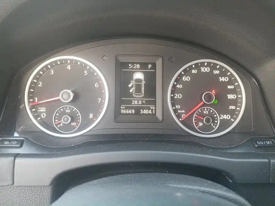 Volkswagen Tiguan — миниатюра 14