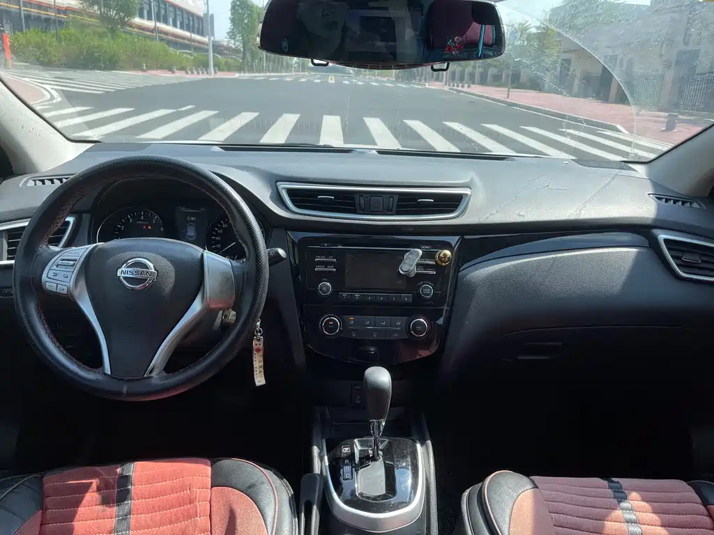 Nissan Qashqai — миниатюра 7