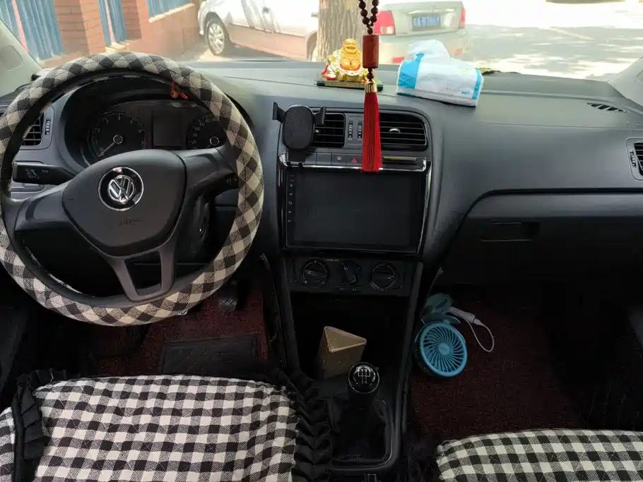 Volkswagen Polo — миниатюра 12