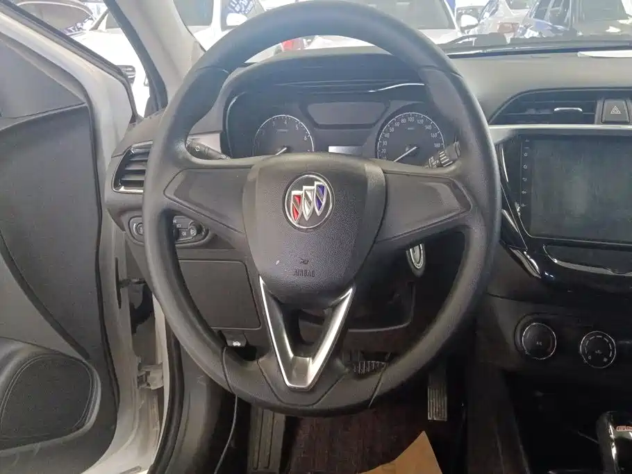 Buick Excelle — миниатюра 15