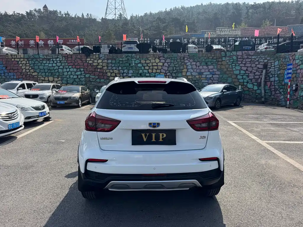 Geely Vision X3 - фото 8