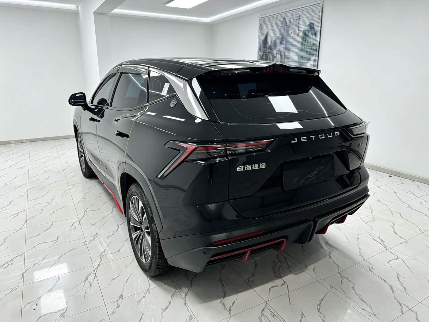 Jetour Jetour Dasheng 1.5 л 2023 г. Чёрный, пробег 24000 км