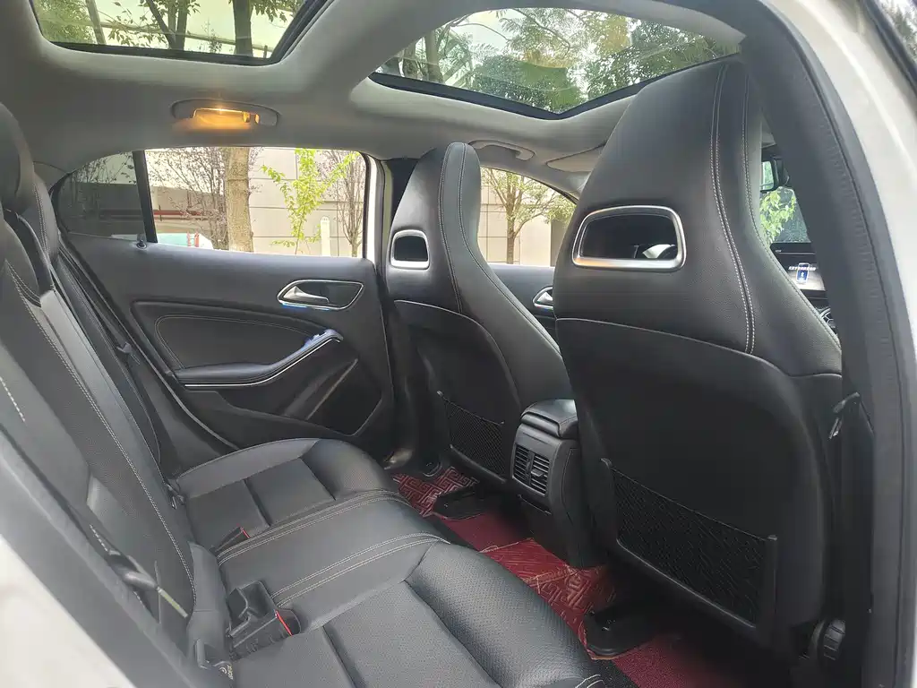 Mercedes-Benz GLA — миниатюра 15