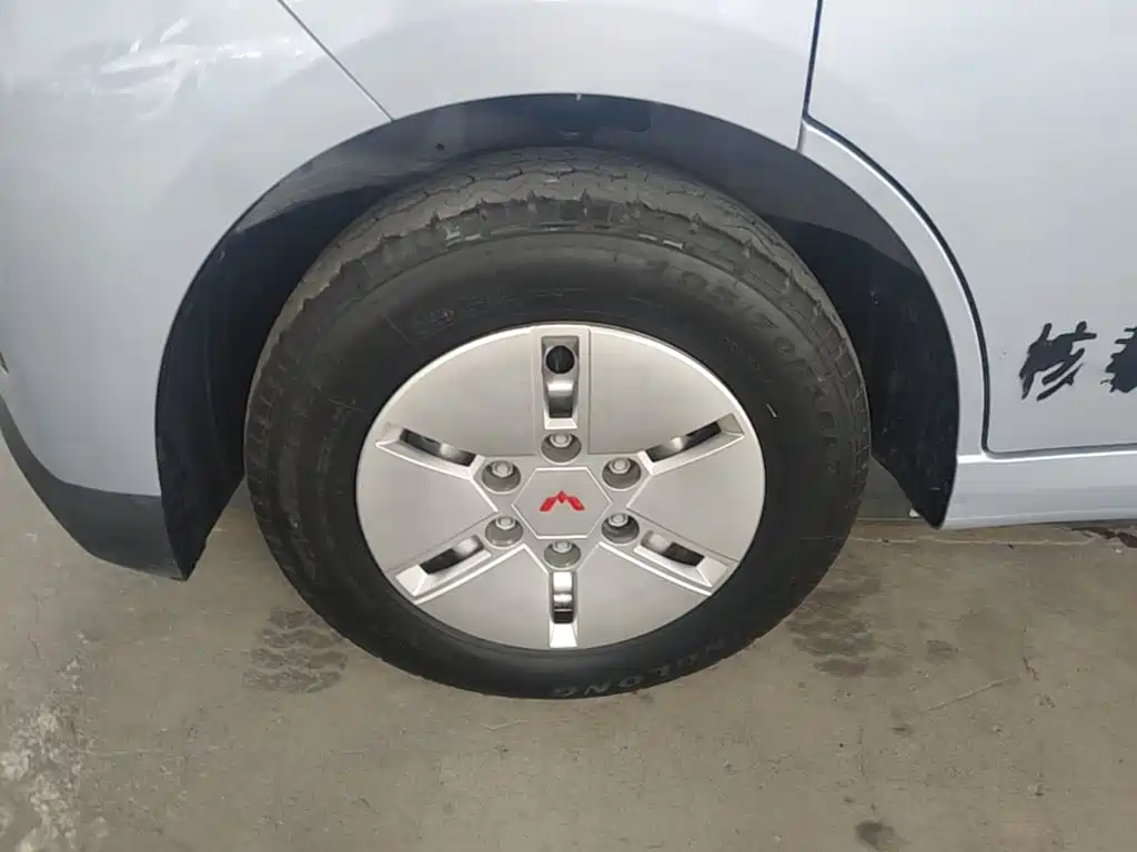 Wuling Yangguang — миниатюра 23