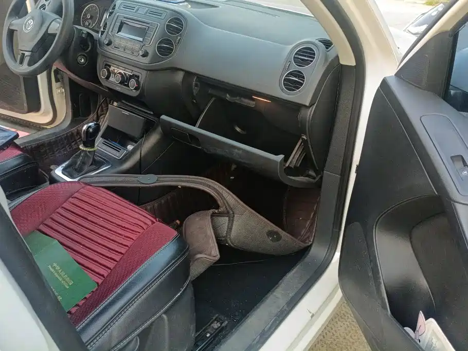 Volkswagen Tiguan — миниатюра 8
