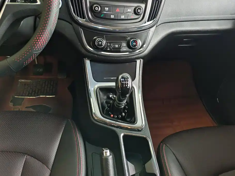 Baojun 560 — миниатюра 16