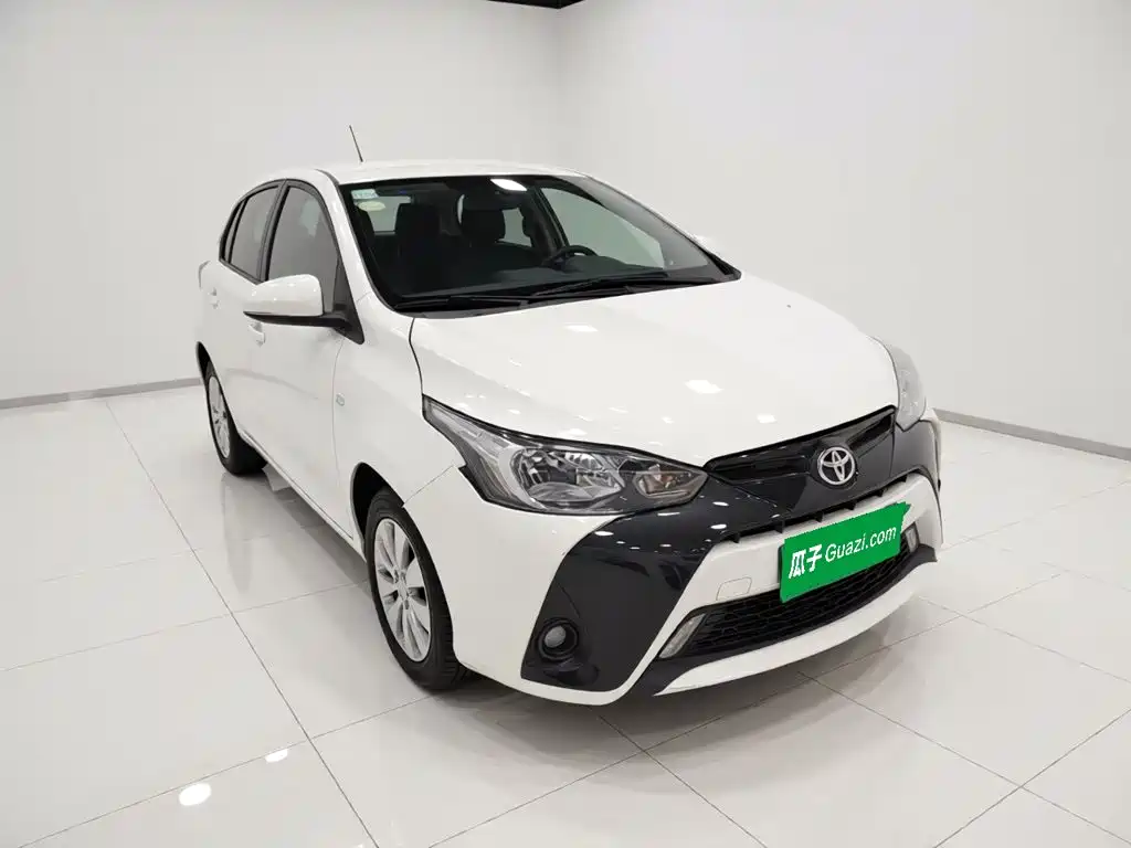 Toyota Yaris L — миниатюра 3