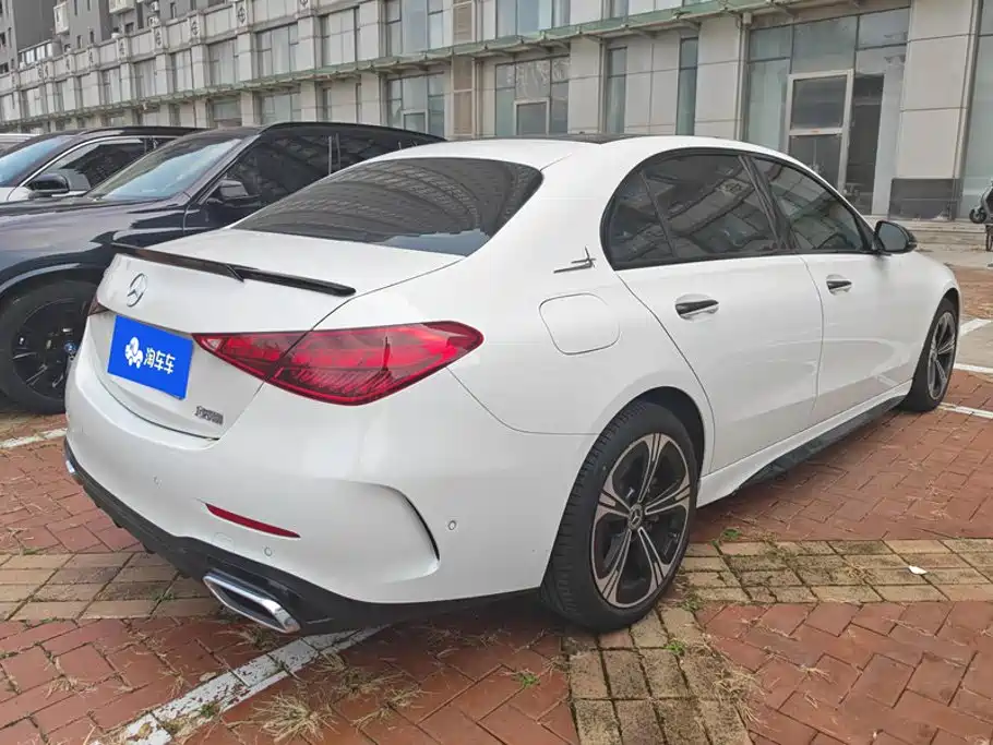 Mercedes-Benz C-Class — миниатюра 3