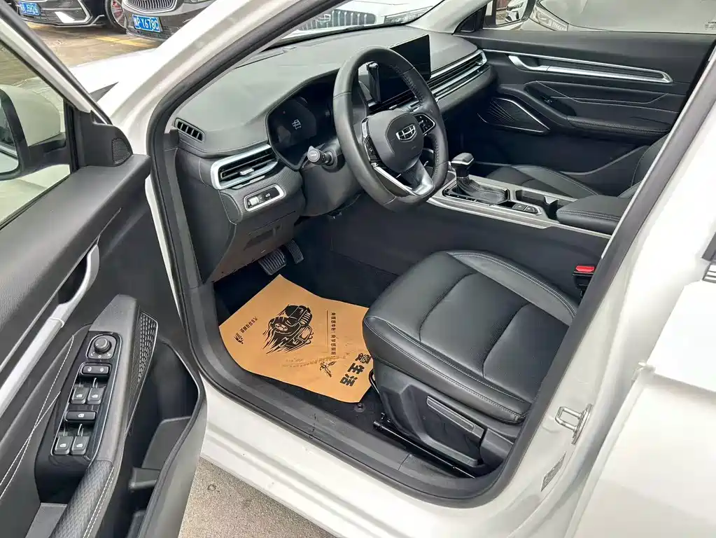 Geely Emgrand — миниатюра 5