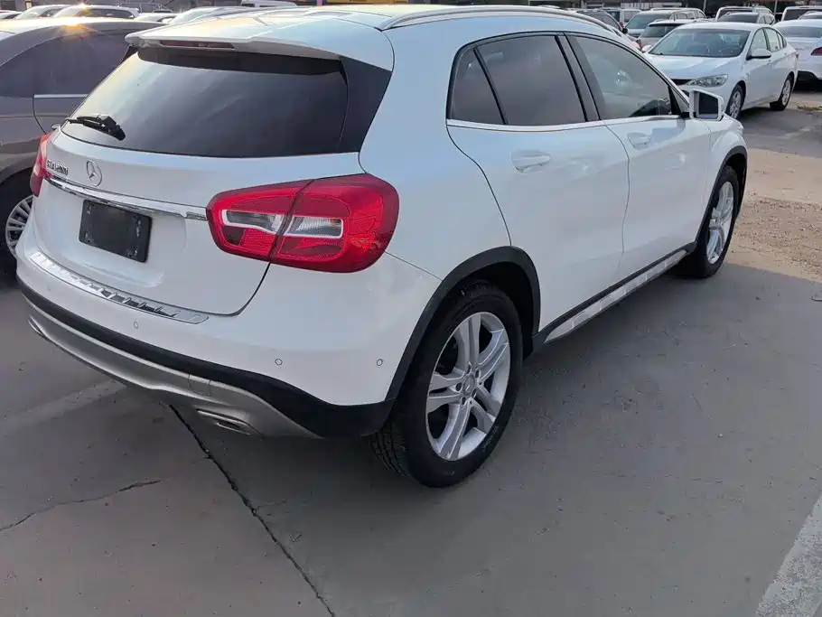 Mercedes-Benz GLA — миниатюра 3