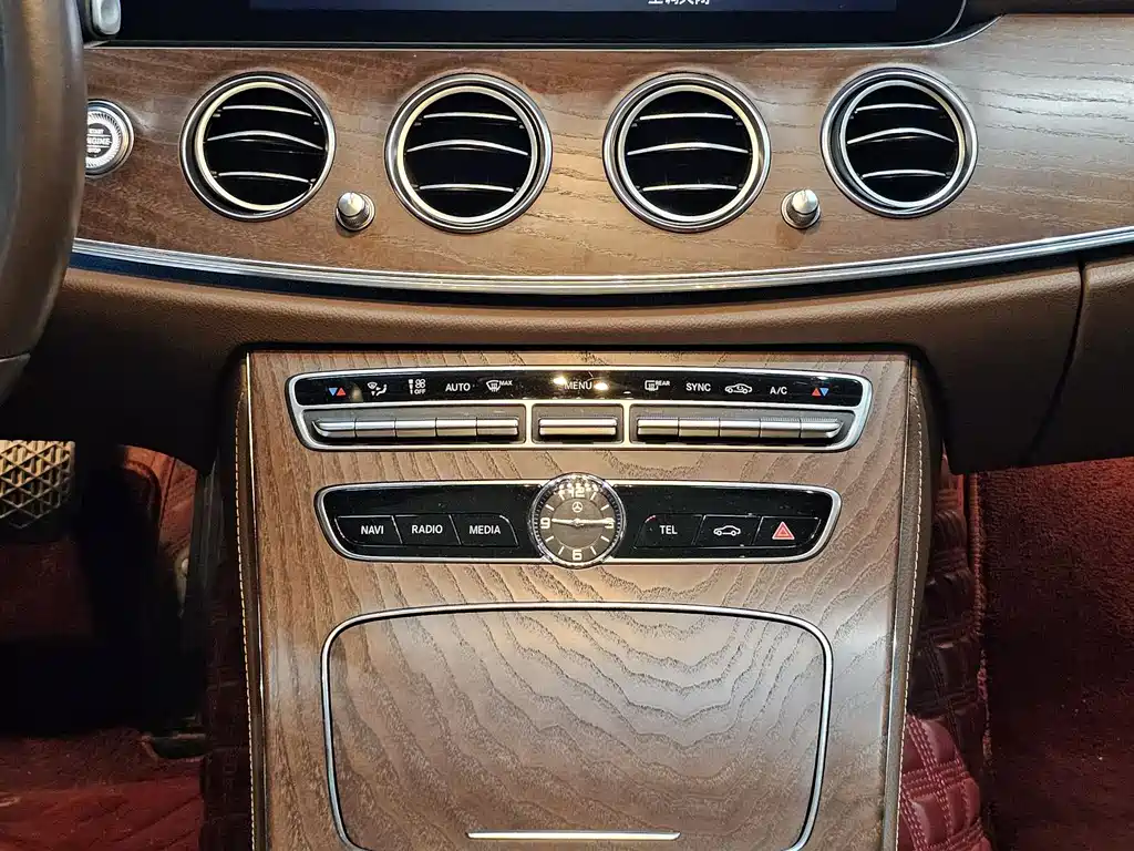 Mercedes-Benz E-Class E 2019 E 300 L Fashion