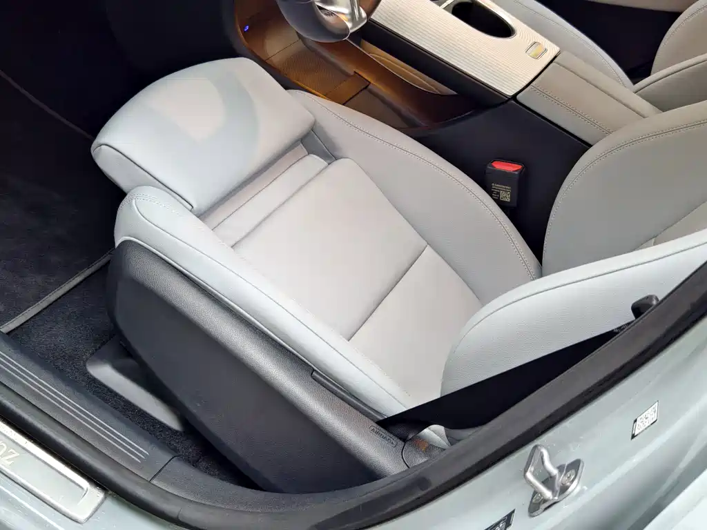Mercedes-Benz CLA New Energy — миниатюра 9