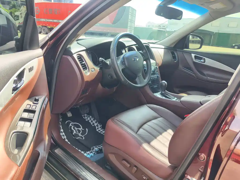 Infiniti QX50 (Import) — миниатюра 8