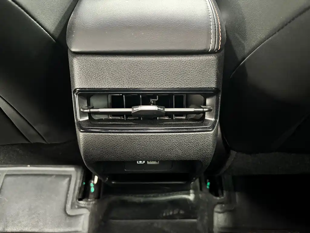Geely Binrui — миниатюра 9
