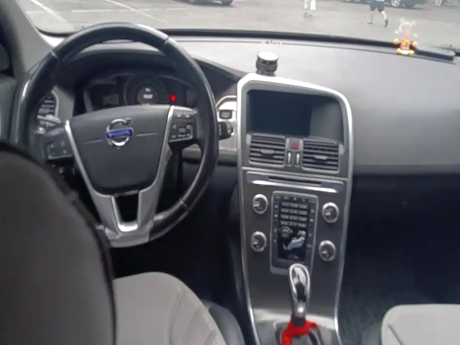Volvo XC60 (Import) — миниатюра 12
