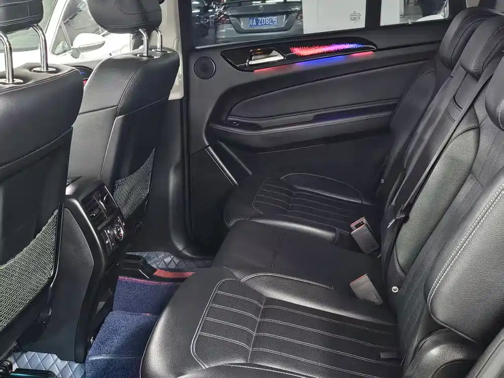 Mercedes-Benz GLS — миниатюра 13