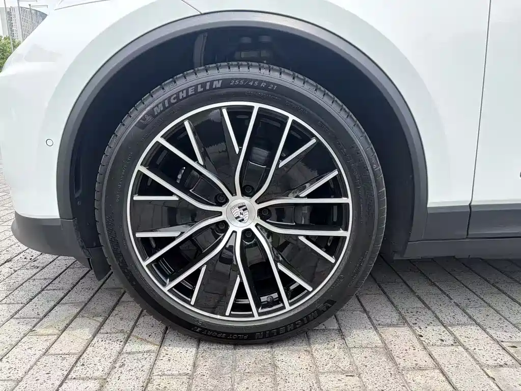 Porsche Macan 2024 Macan 4