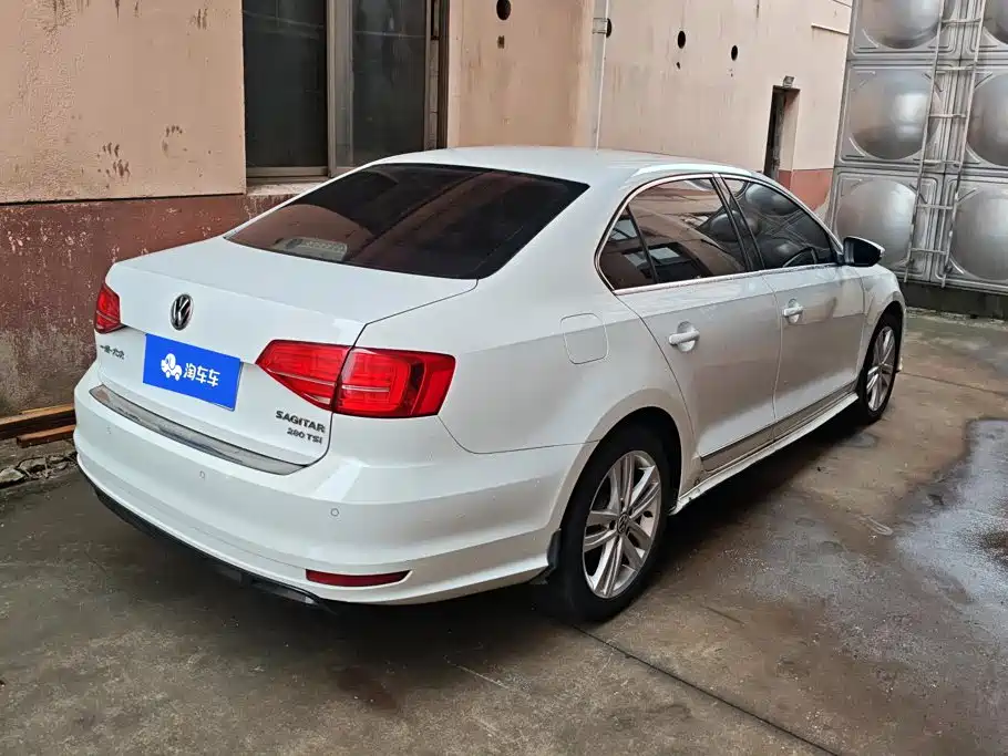 Volkswagen Sagitar — миниатюра 3