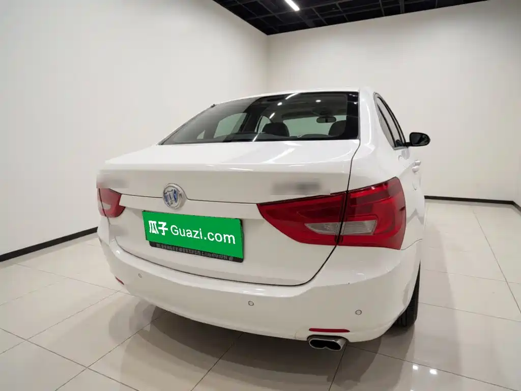 Buick Excelle — миниатюра 3