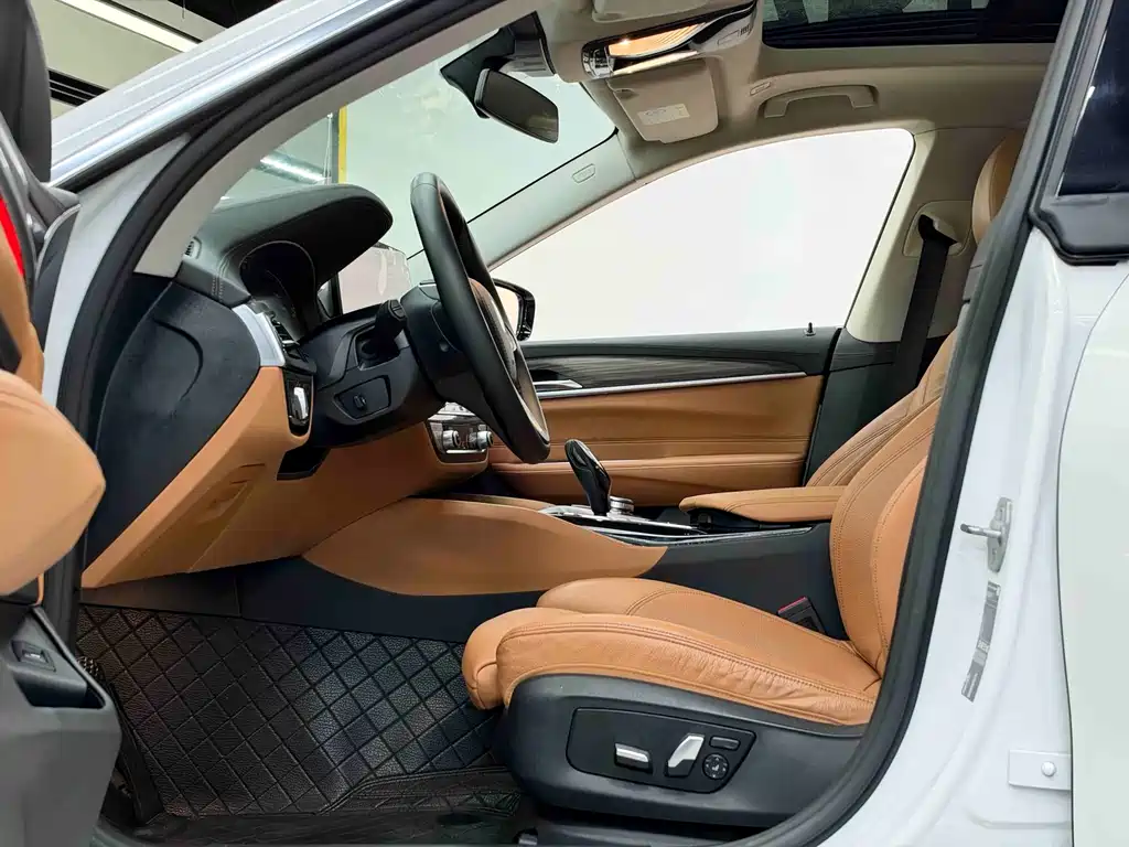 BMW 6 Series GT — миниатюра 8