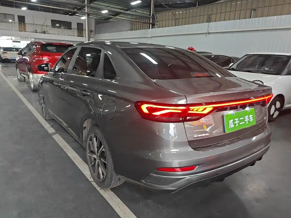 Geely Emgrand — миниатюра 5