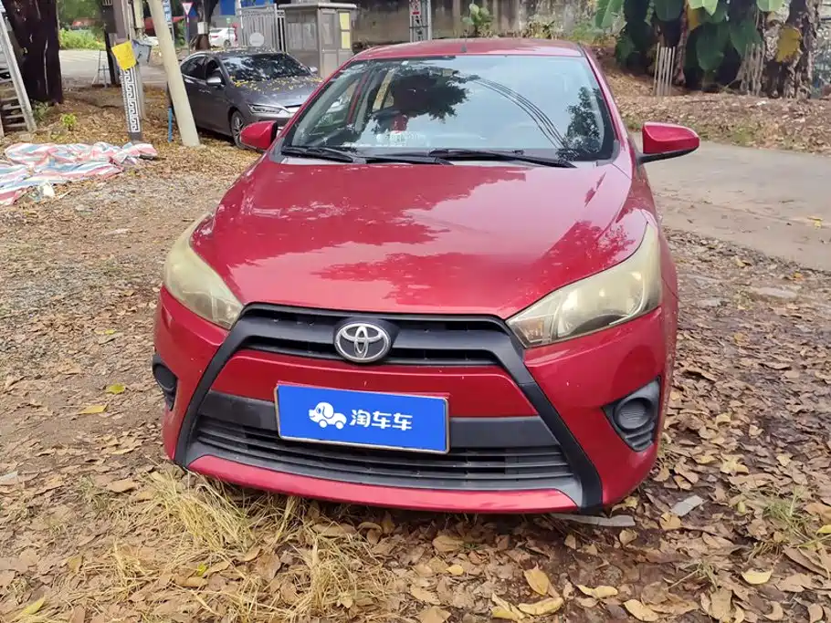 Toyota Yaris L — миниатюра 2