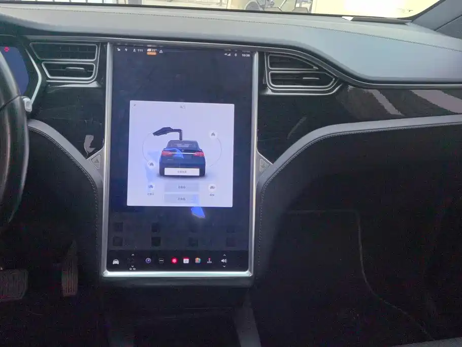 Tesla Model X — миниатюра 13