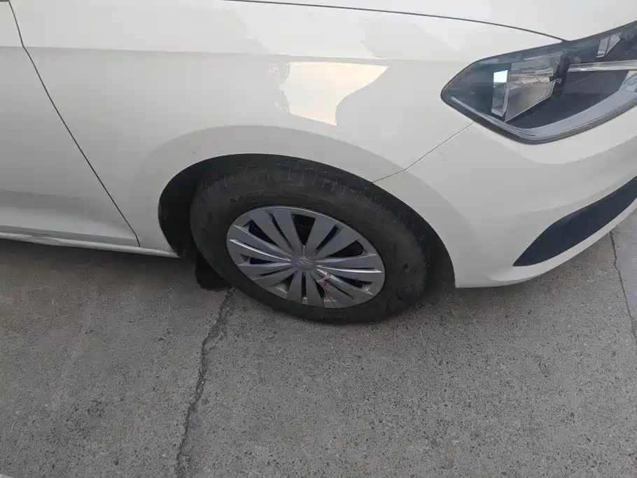 Volkswagen Santana — миниатюра 6