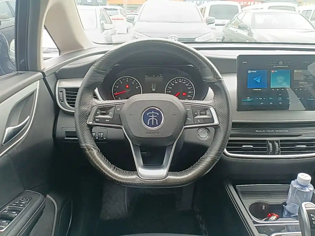 BYD MAX — миниатюра 11