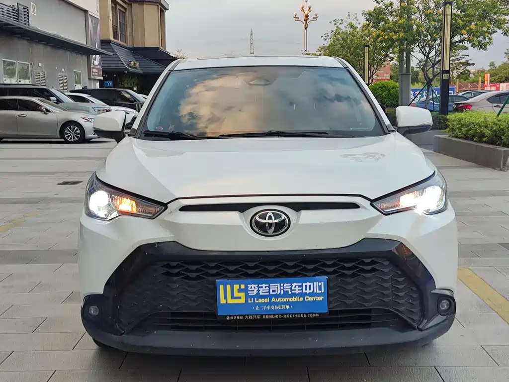 Toyota Frontlander — миниатюра 2