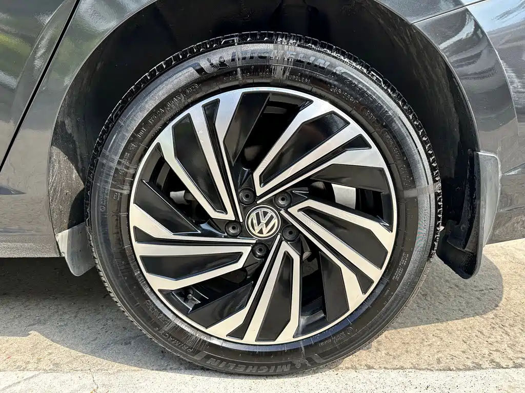 Volkswagen Sagitar — миниатюра 20