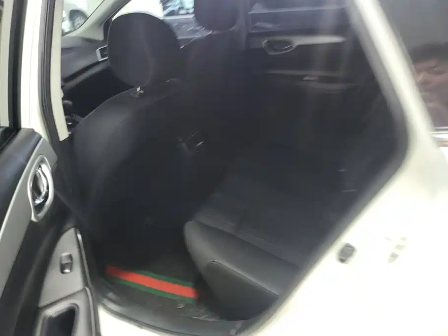 Nissan Sylphy — миниатюра 10