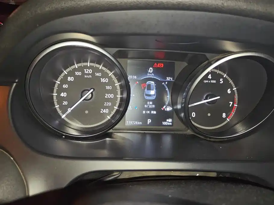 Land Rover Discovery Sport — миниатюра 14