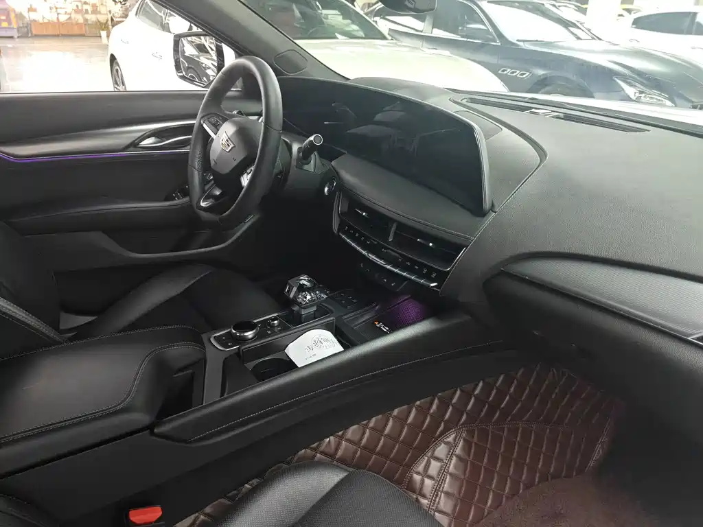 Cadillac CT5 — миниатюра 19