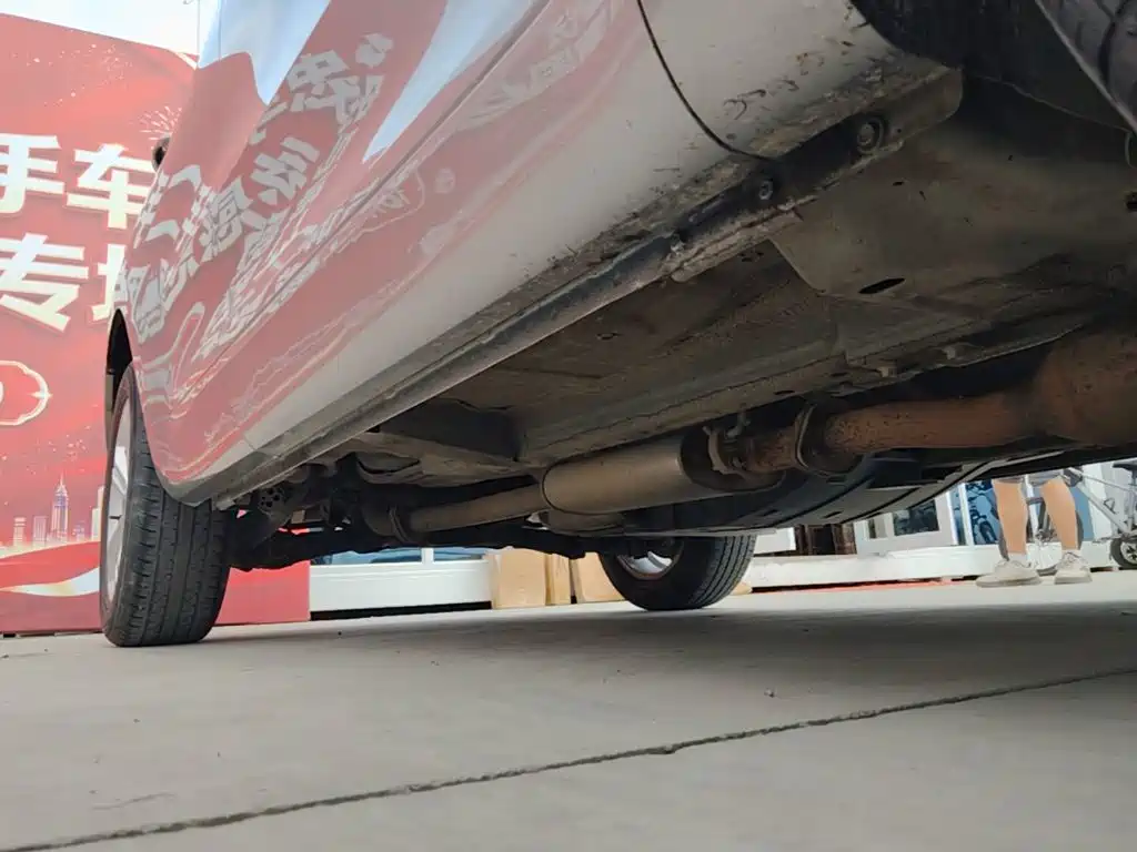 Wey Wey VV5 — миниатюра 21