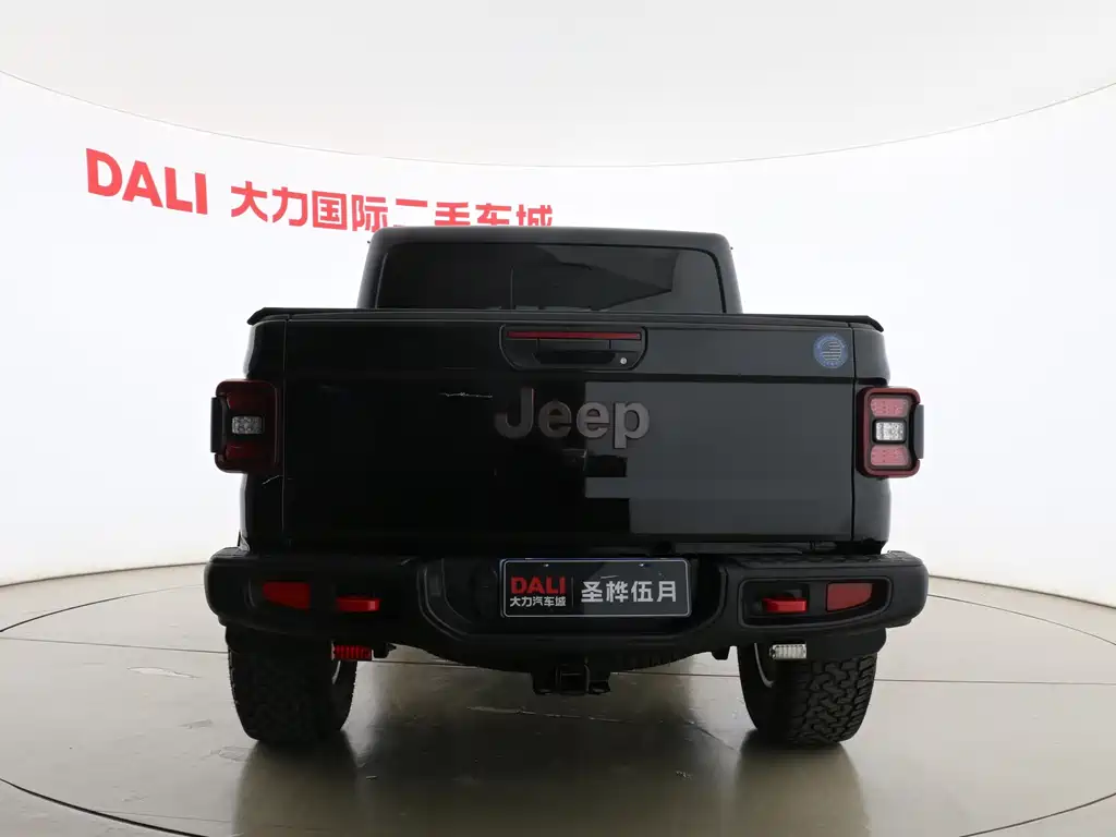 Jeep Gladiator — миниатюра 13