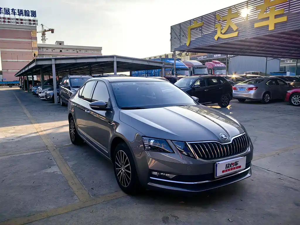 SKODA OCTAVIA