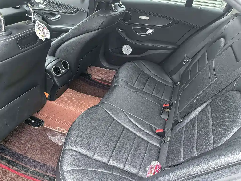 Mercedes-Benz C-Class — миниатюра 4