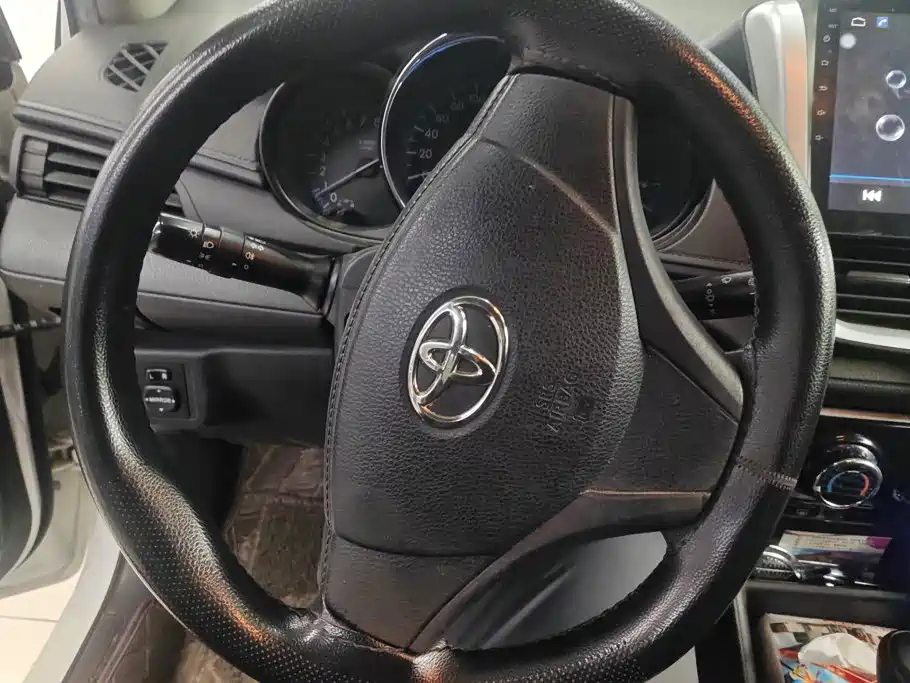 Toyota Vios FS — миниатюра 15