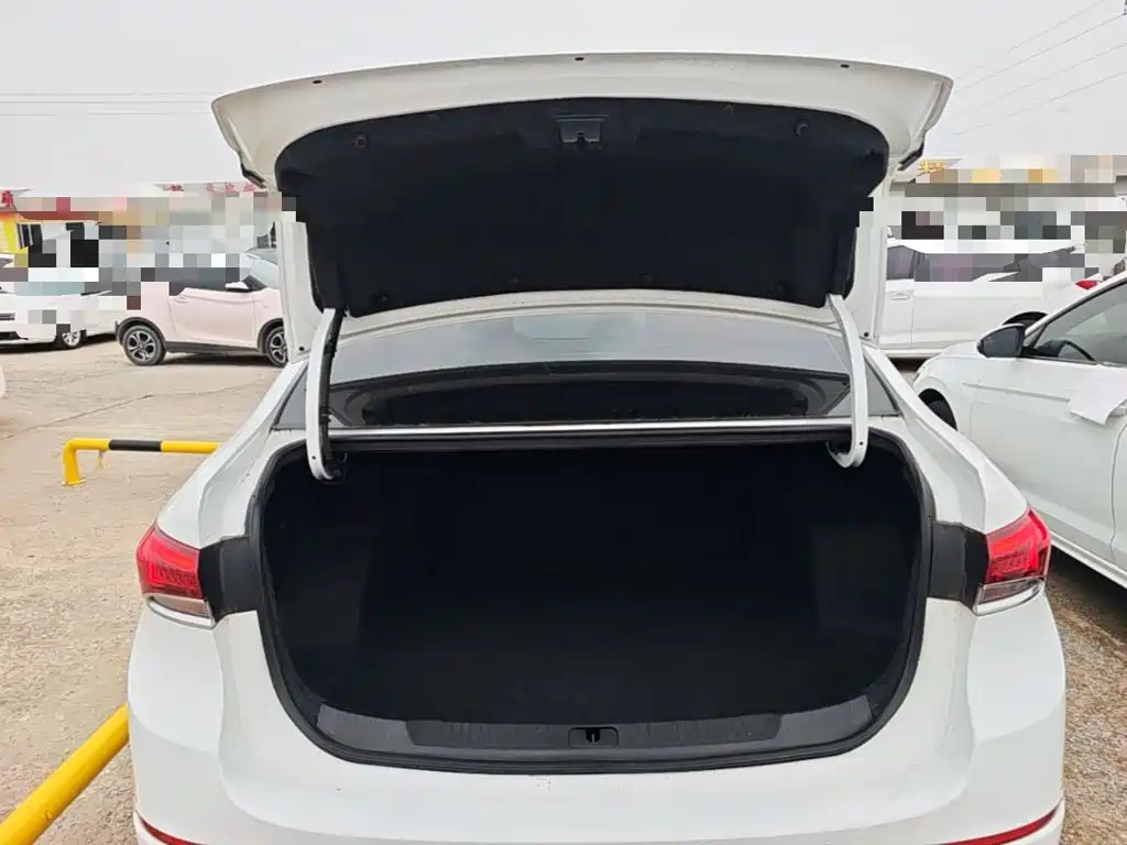 Buick Excelle — миниатюра 19