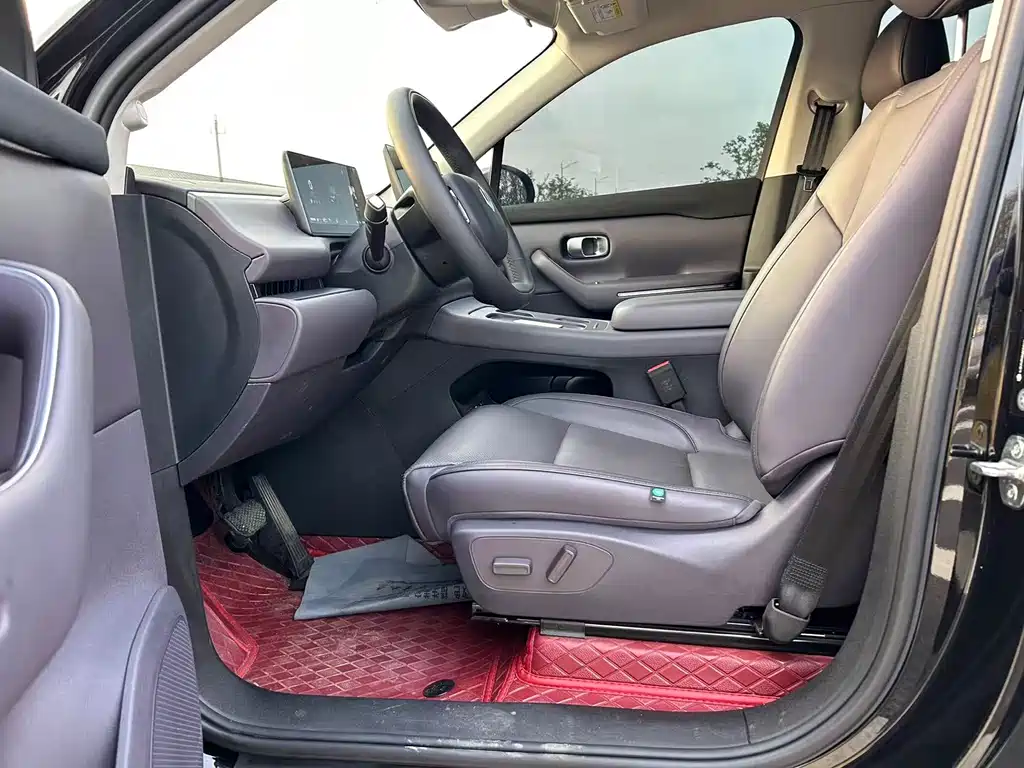 ZERO-RUNNING CAR ZERO RUN C10