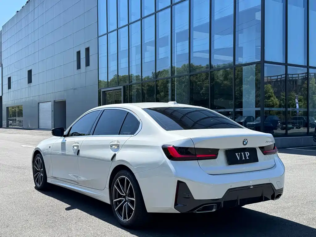 BMW 3 Series — миниатюра 21