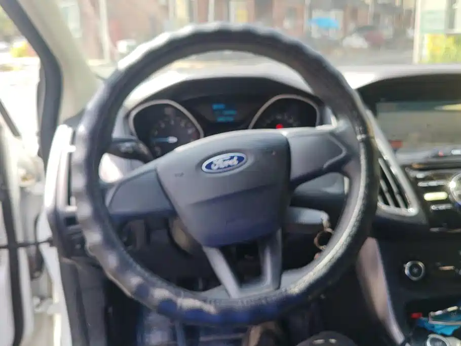 Ford Focus — миниатюра 15