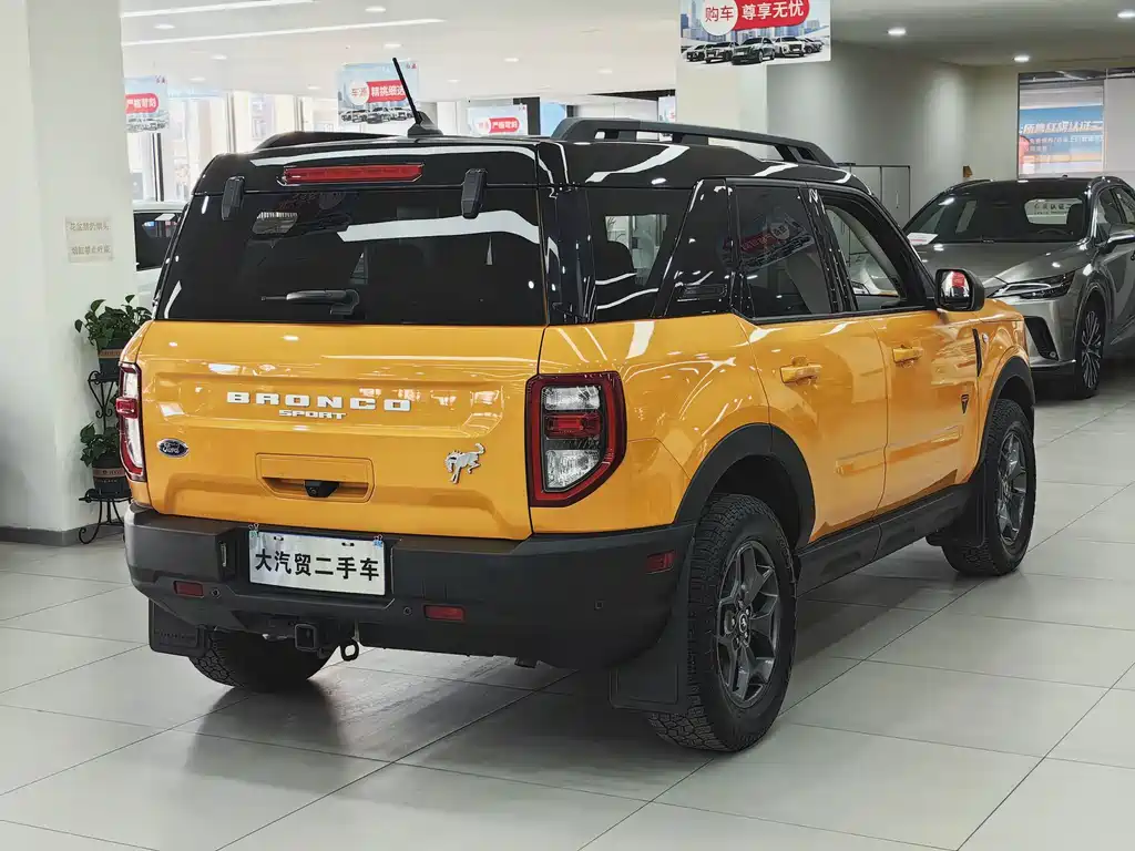 Ford Bronco 2023 2.0T