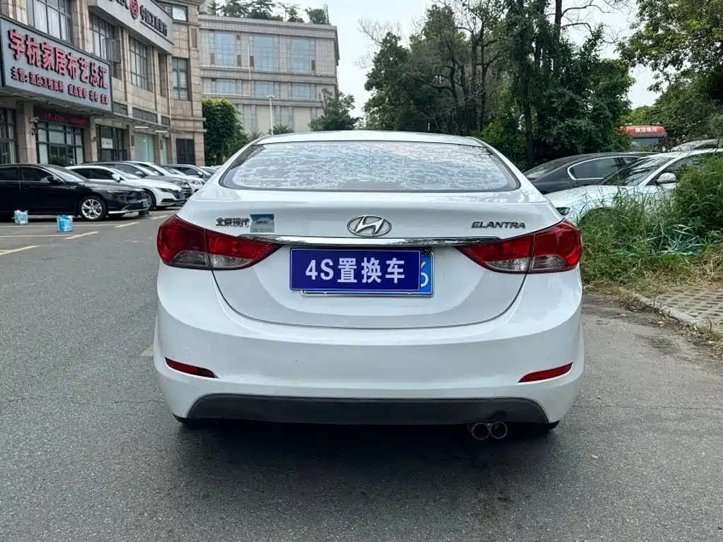 Hyundai Elantra Langdong — миниатюра 8