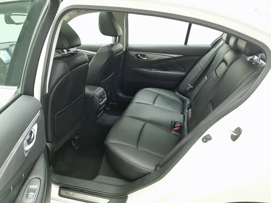 Infiniti Q50L — миниатюра 15