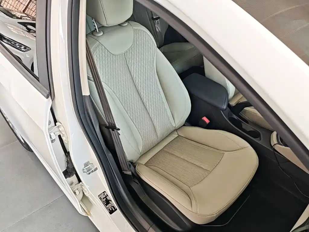 Buick Excelle — миниатюра 25