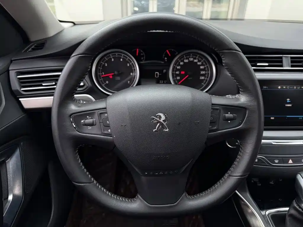 Peugeot 408 — миниатюра 5