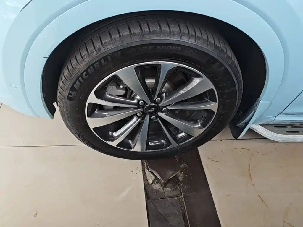 Li Auto Li ONE — миниатюра 23